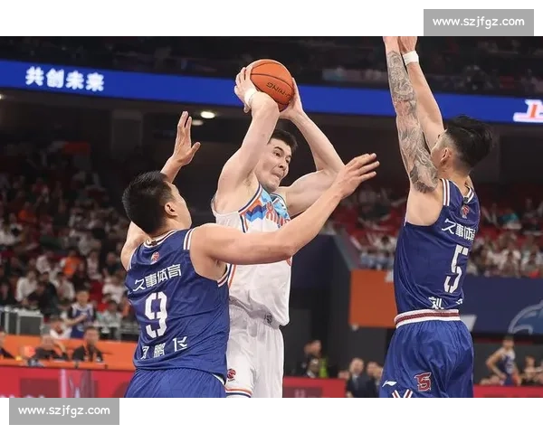 新疆篮球少年沪上亮剑,与久事 U17 队展开热血对决 新疆篮球少年沪上亮剑,与久事 U17 队展开热血对决